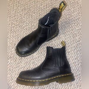 2976 DM'S WINTERGRIP LEATHER CHELSEA BOOTS